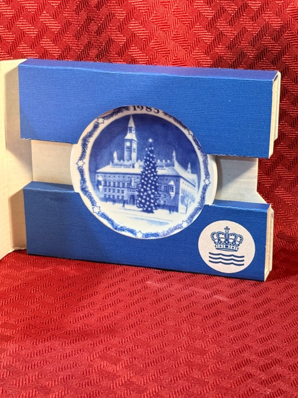 Royal Copenhagen 1985 Townhall of Copenhagen Mini Porcelain Wall Plate Denmark